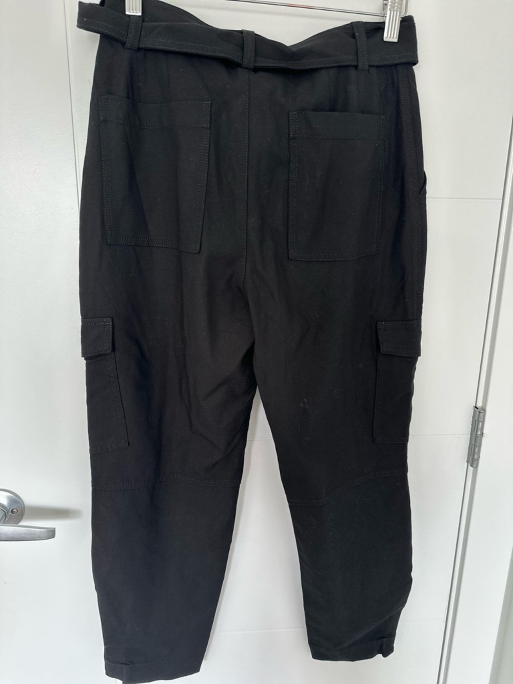 Banana Republic Slim-Fit Drapey Twill Utility Cargo Pant Black | Size 4 - Picture 4 of 9
